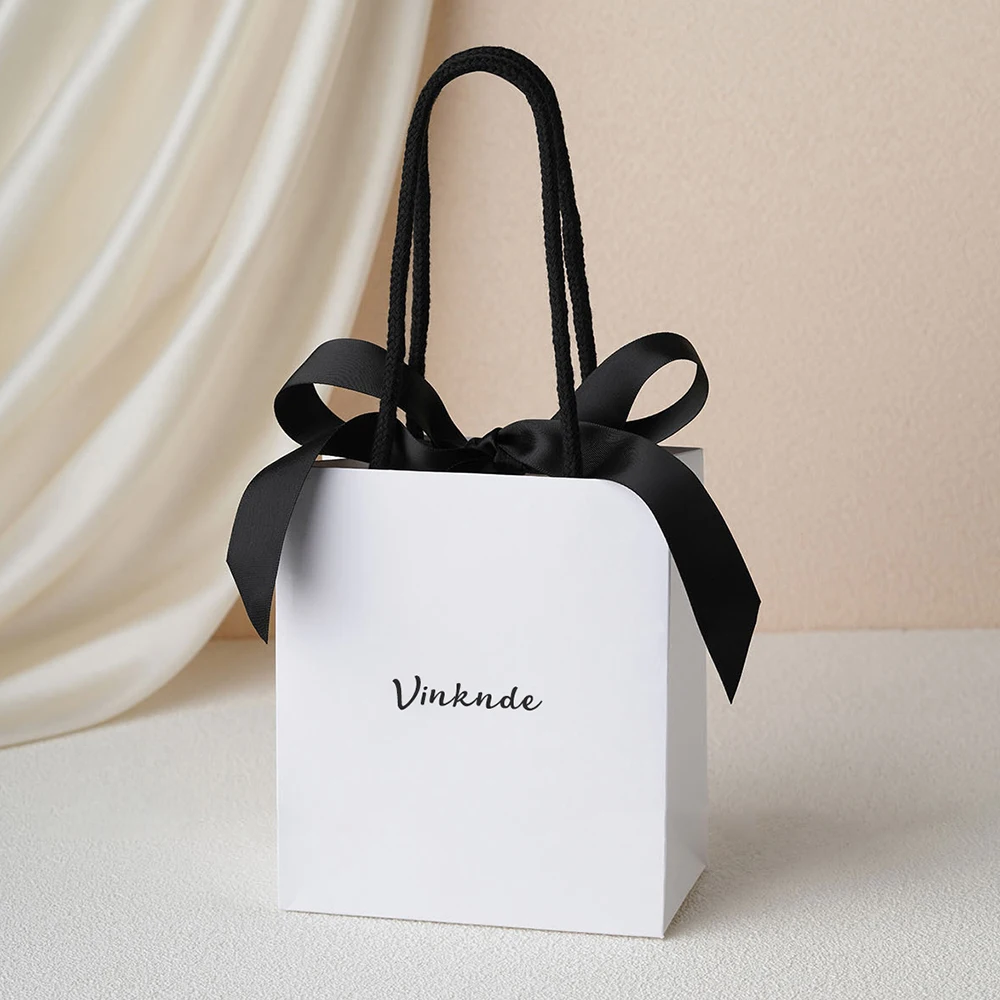 

Бумажные пакеты с логотипом