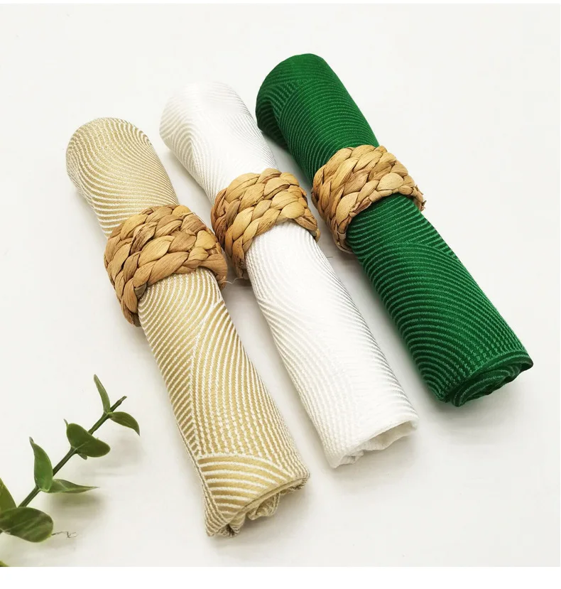 

1/6pcs Natural Material Straw Corn Husk Napkin Holder Water Hyacinth Grass Napkin Buckle Napkin Ring Wedding Table Decoration