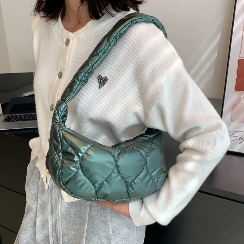 

Новая зимняя вместительная сумка через плечо, модные Мягкие Пуховые хлопковые сумки для подмышек для женщин, модные женские сумки и кошельк...