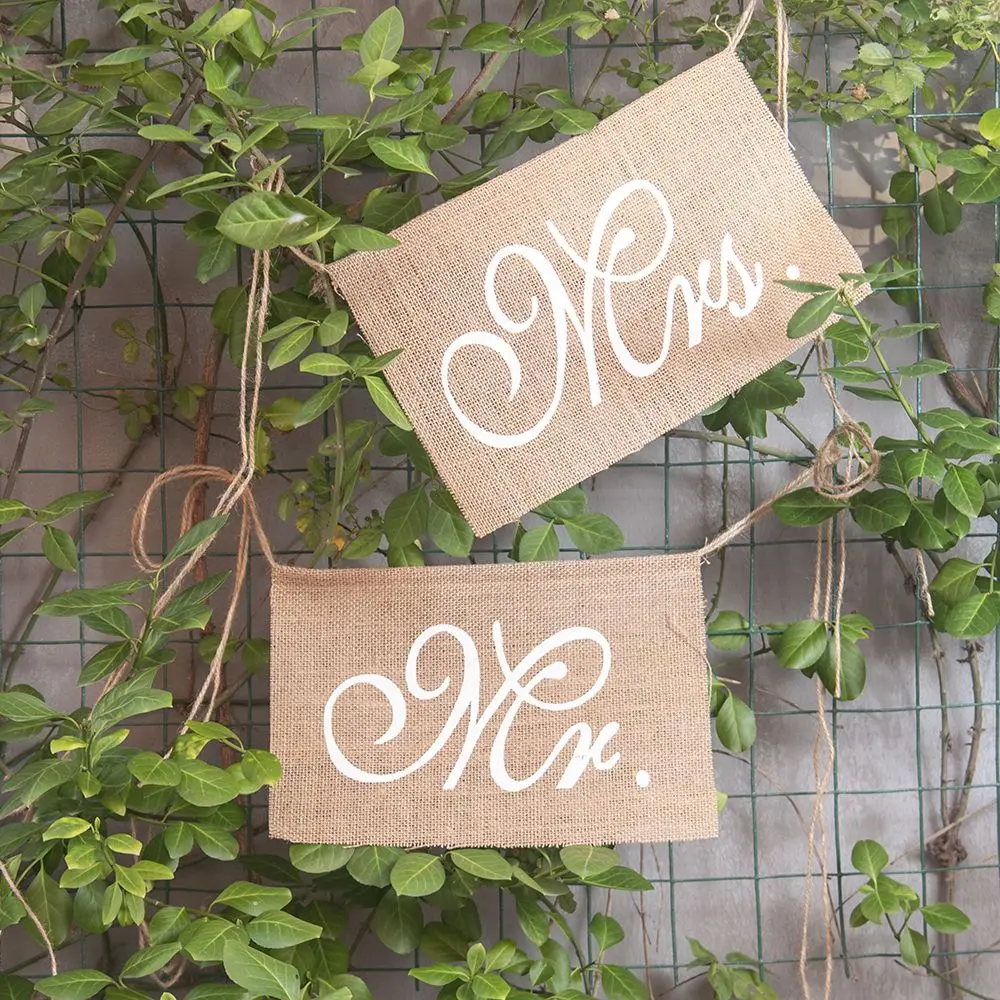 

2Pcs/set Burlap Mr. & Mrs. Chair Banners Romantic Hanging Chair Sign Flag Rustic Khaki Wedding Party Photo Prop Home Decoration