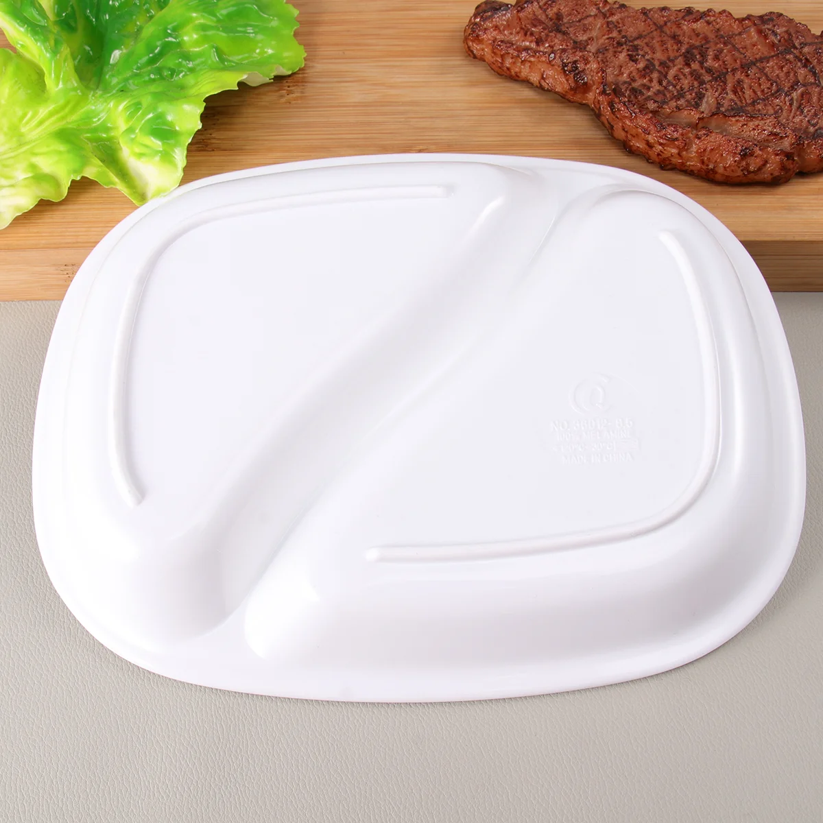 

1pc Snack Plate Durable Plastic Eco-friendly Rectangular Convenient Food Divided Plate for Snack Bar Home