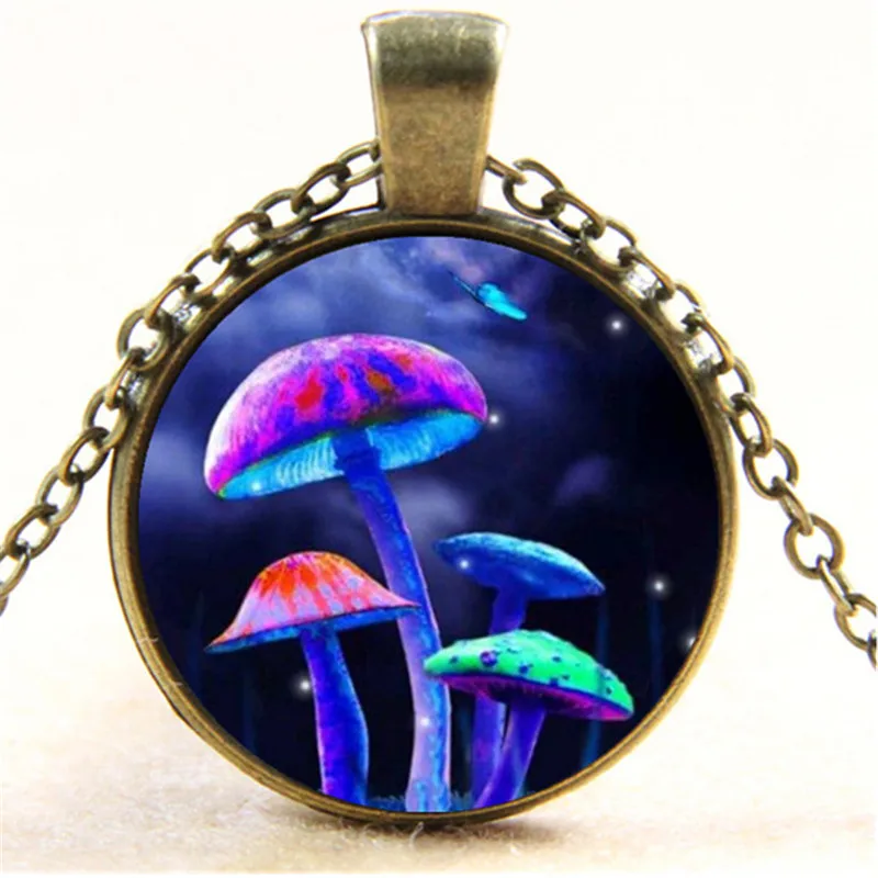 

2023 New Fantasy Mushroom Photo Cabochon Glass Chain Necklace,Charm Creative Women Pendants Fashion Jewelry Accessory