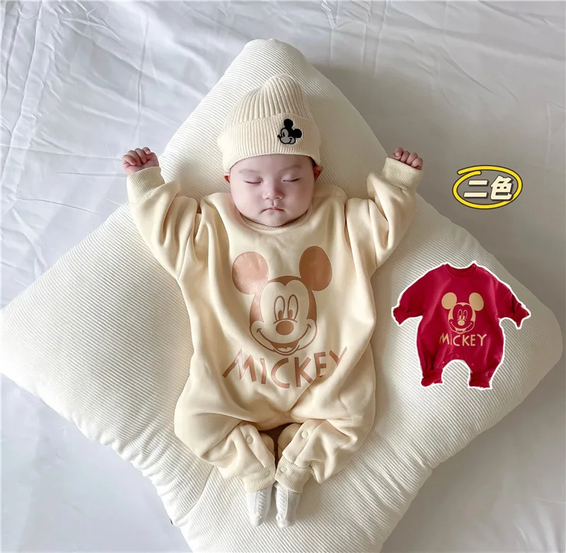 

Комбинезон детский плюшевый с рисунком Микки-Мауса