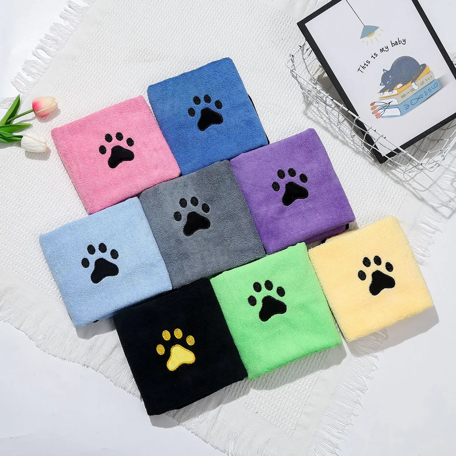 

Pet Towels Dog and Cat Towels Soft Fiber Towels Water-absorbent Bath Towel Convenient Pet Shop Cleaning Towel Pet Supplies