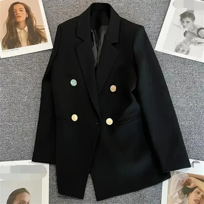 Рисунок 5 - Модный женский официальный пиджак