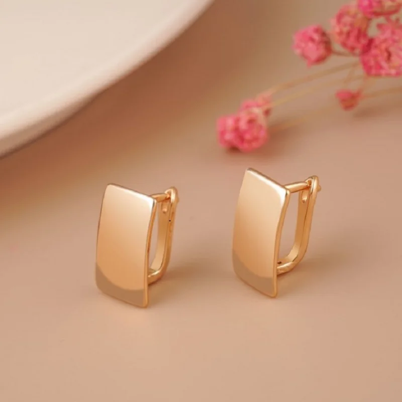

2022 Korean Fashion New Simple Glossy Square Earrings For Women Personality Ear Buckles Gold Earring Party Birthday Gift Charm
