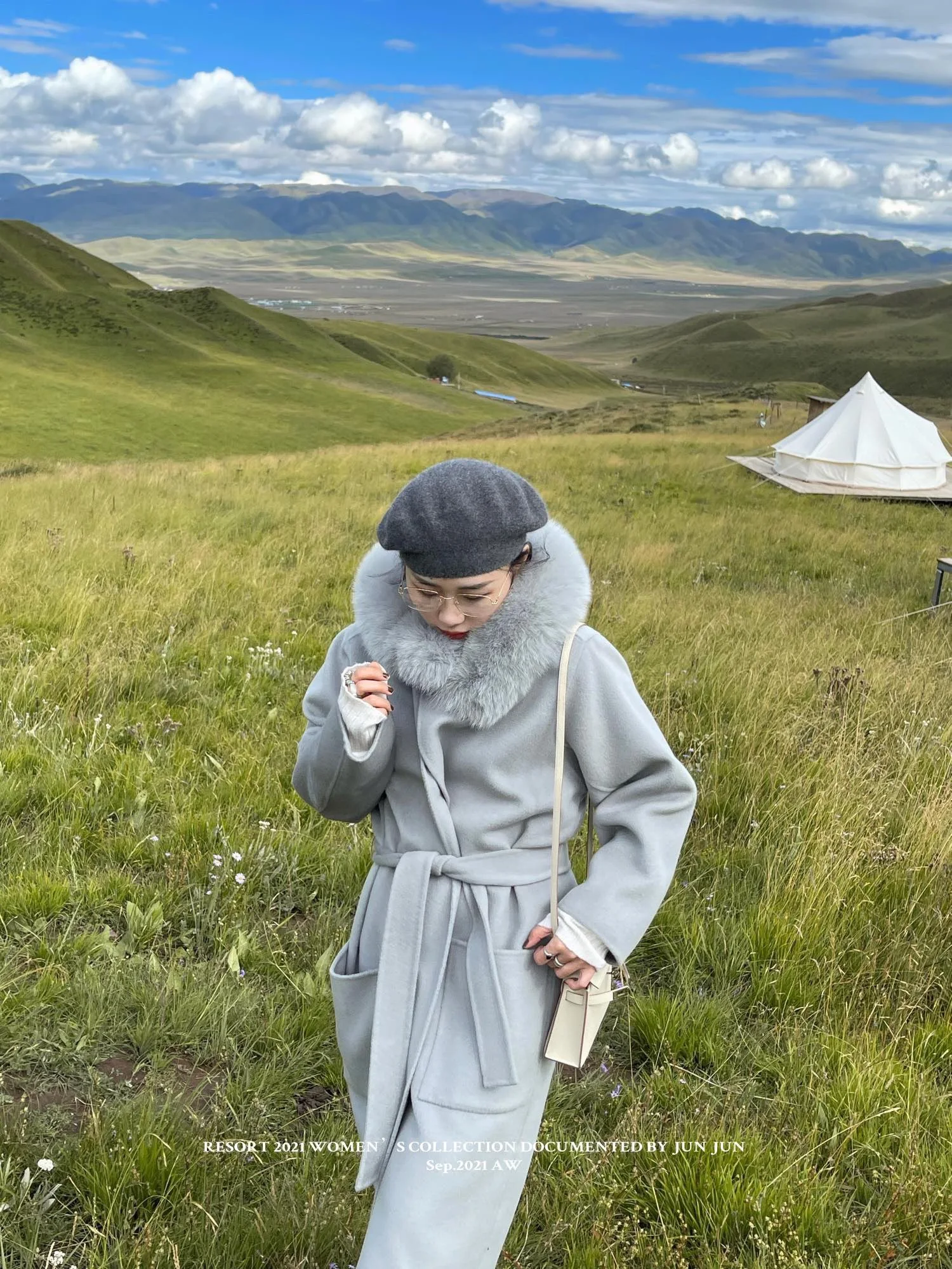 Рисунок 4 - Женское пальто из натурального меха