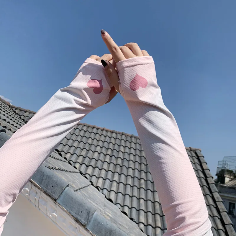 

Summer Gradient love sunscreen and UV protection cute girl wind ice sleeve female riding driving ice-sensing sleeve