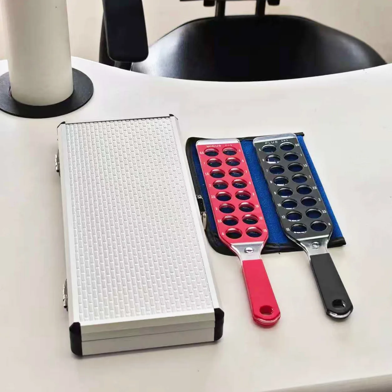 

Набор стоек для ретиноскопии RS2P, объектив 32, 2 подушечки, набор стоек 32 DS Ret | Бесплатный отпечаток логотипа | Оптическая быстрая ретиноскопия | Нейлоновые карманные 2 планки