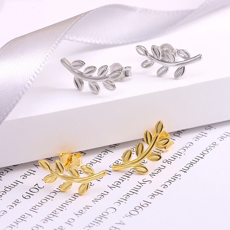 

S925 Silver Creative Leaf Fashion Queen Exquisite All-match Earrings Ladies Fashion Jewelry Trend Ins Same Earring Gift