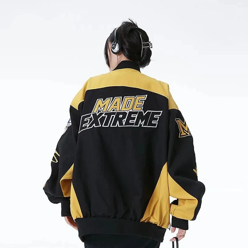 Рисунок 2 - Куртка-бомбер с вышивкой в американском стиле