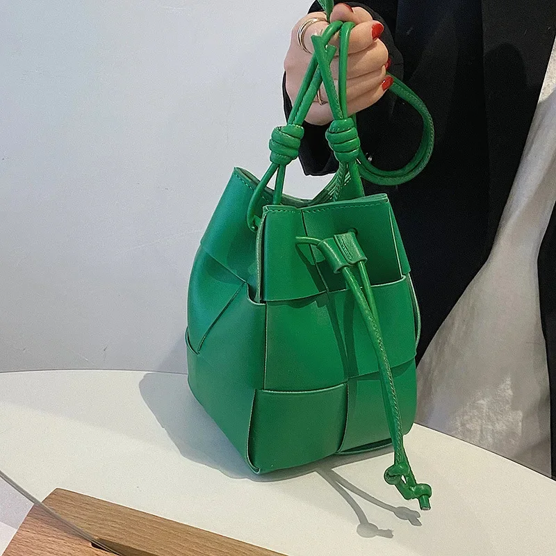 

Fashion Weaving Pu Leather Bucket Bags For Women 2022 Designer Crossbody Shoulder Bags Soft Pu Leather Ladies Sling Bags