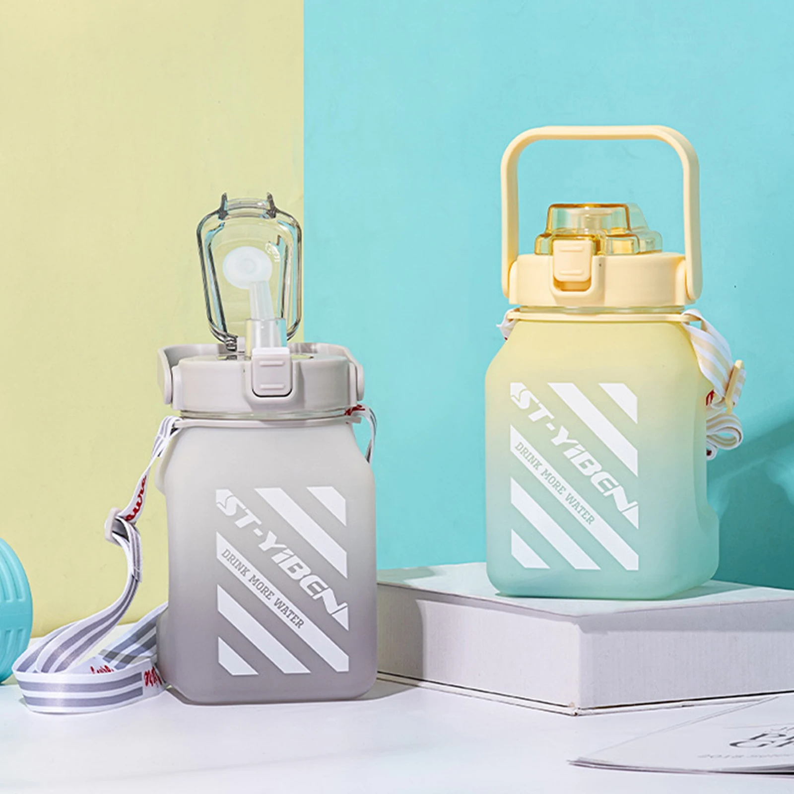 

Large Capacity Sports Bottle with Gradient Color Design Shoulder Strap for Kid Food Grade Silicone Straw Cup Kettle
