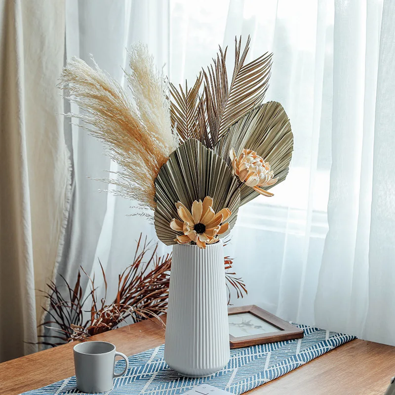 

Western Style Palm Leaf Fan Pampas Grass Lotus Flower Dried Artificial Plant Centerpiece Interior Accesories Home Decor