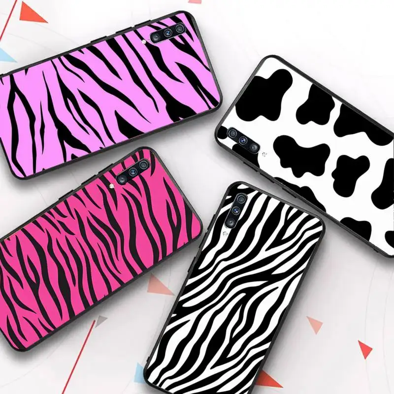 

YNDFCNB Milk Cow Zebra Stripe Phone Case for Samsung S20 lite S21 S10 S9 plus for Redmi Note8 9pro for Huawei Y6 cover