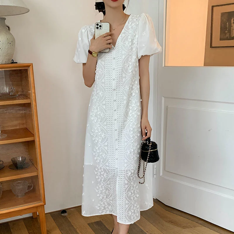 

Boho Style Summer Dress French Sweet V-neck Single-breasted Hollow 3D Flower Lantern Sleeve Embroidery Dress Women White Dress