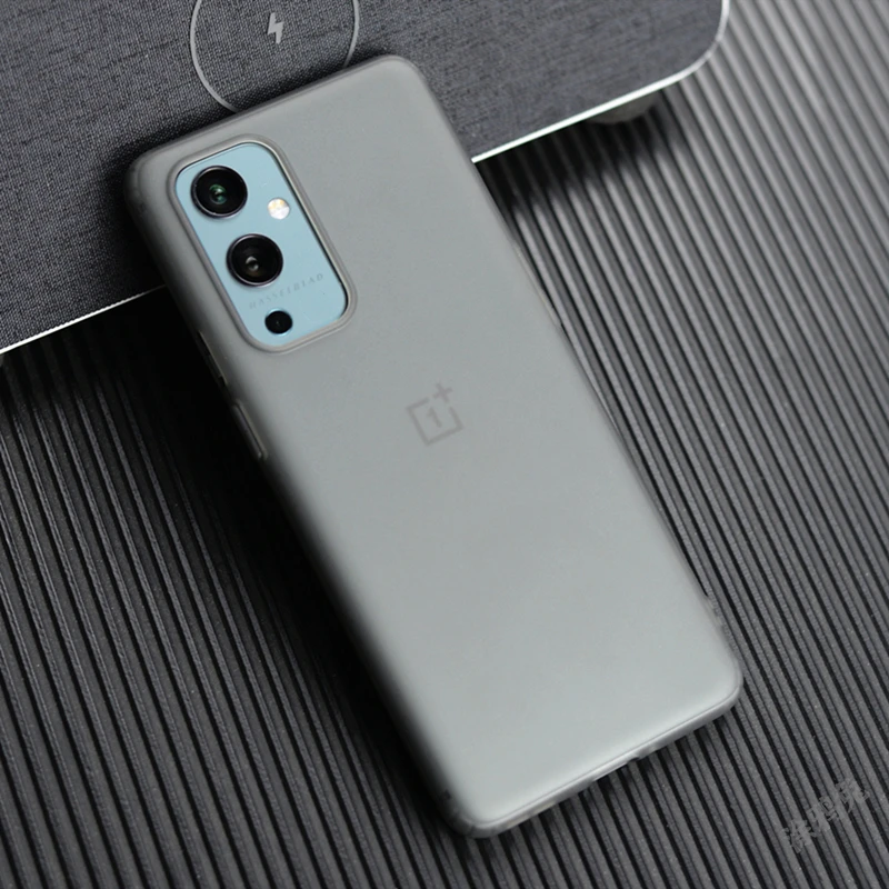 

For Oneplus 9 Pro 9R Slim Super Thin Ultra Plastic Protective Cover Ultrathin PP 0.35mm matte Frosted back case