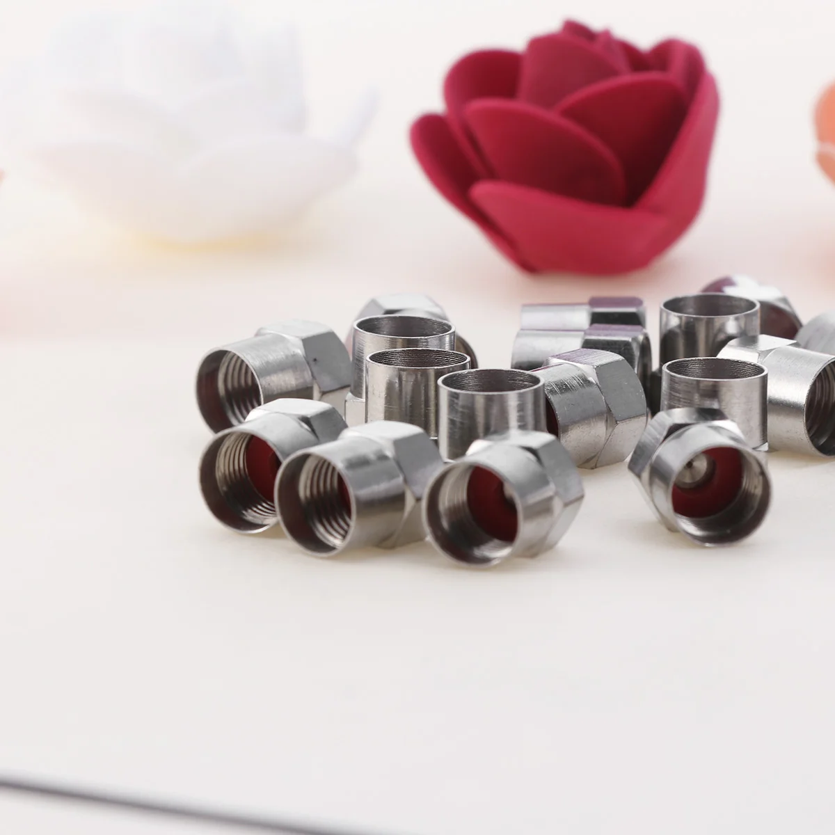 

Bike Tire Caps Copper Hexagon Tubeless Wheel Tire Universal Stem Covers For Cars Bike Trucks Motorcycles 20pcs