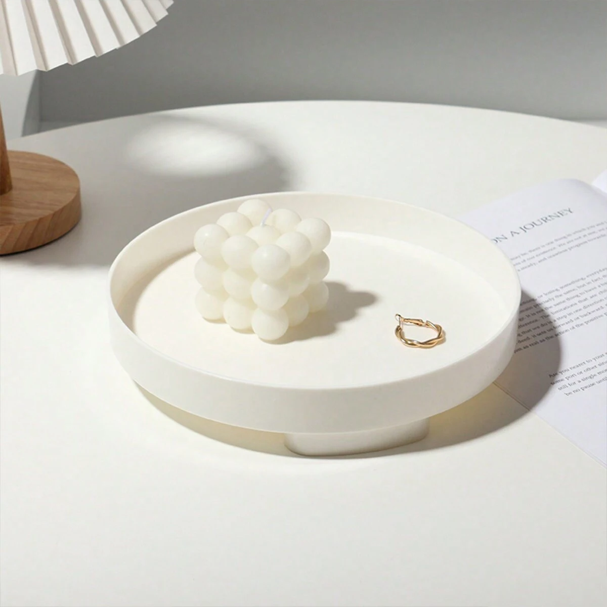 

Деревянный поднос для ванной комнаты