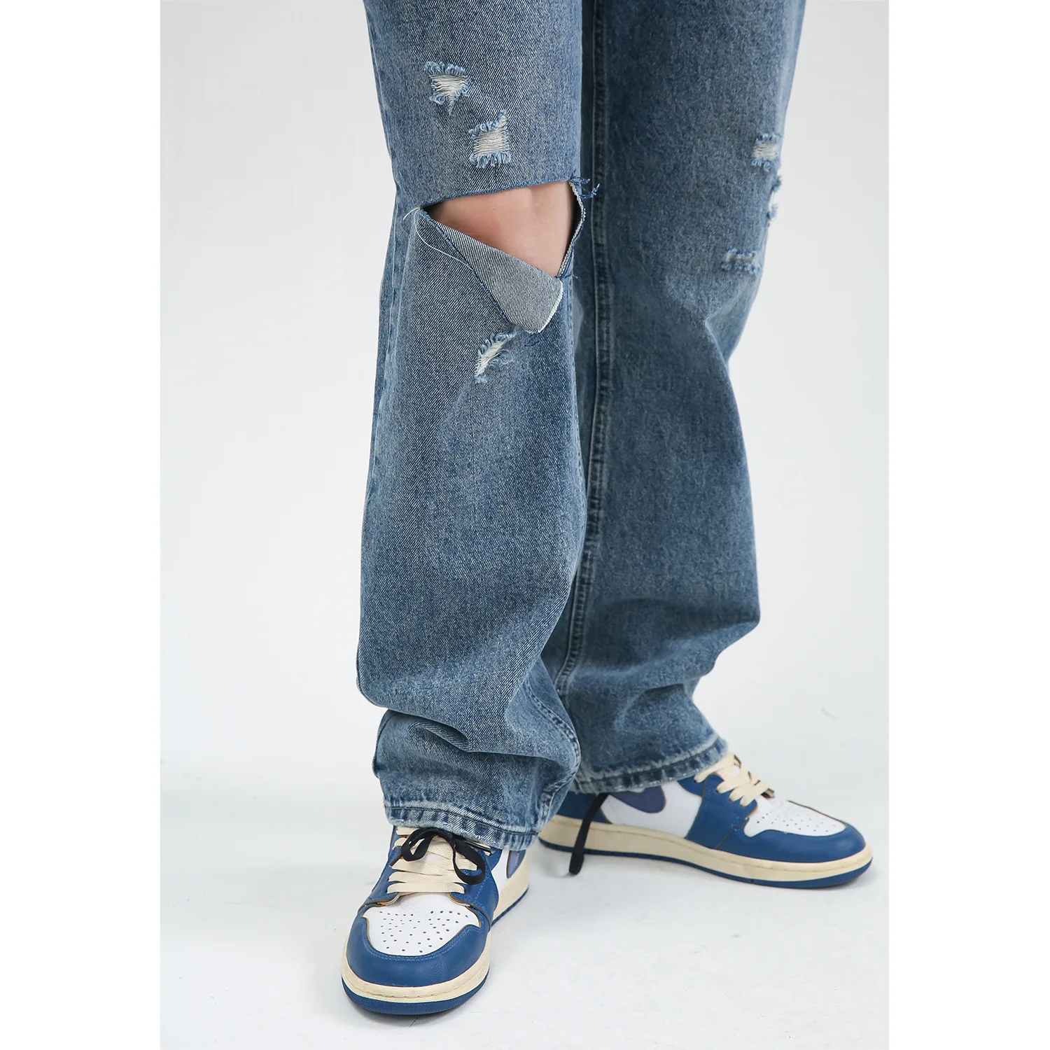 Four Seasons Men's Korean Style Personality Straight Hole Mid Waist Casual Men's Jeans Hip Hop Streetwear Jeans Denim Casual