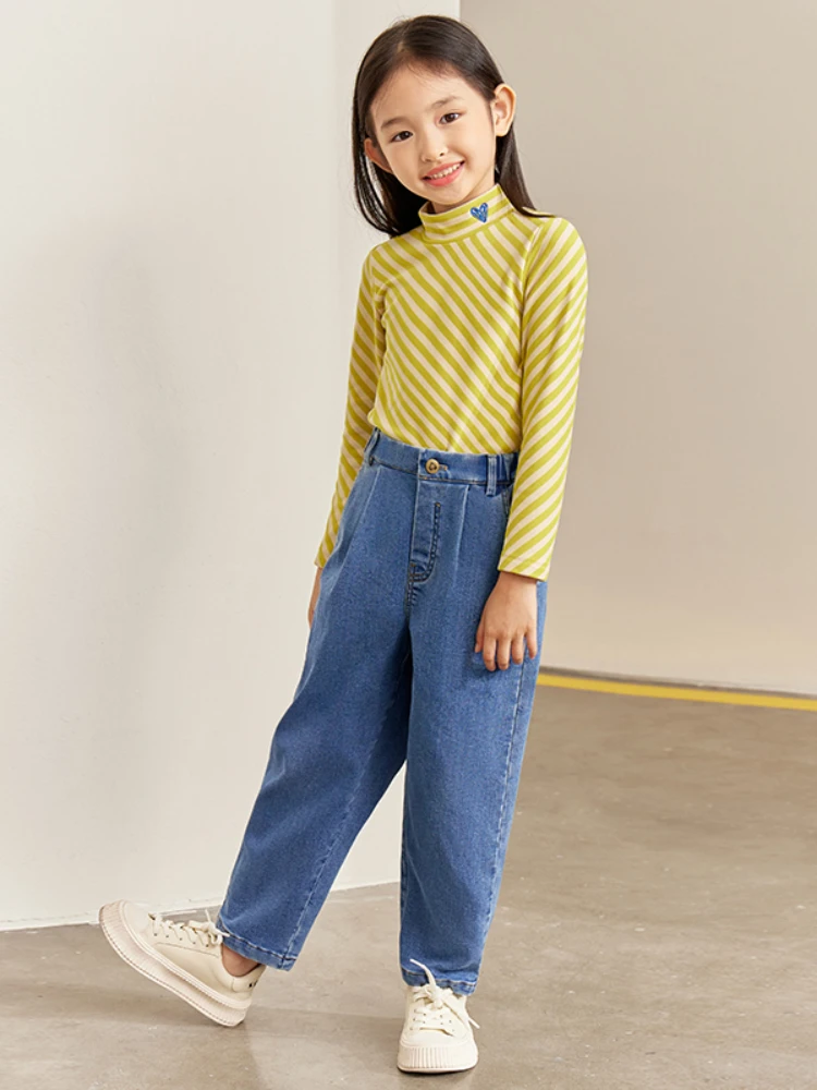 

Детские джинсы для девочек Amii, зимние теплые модные мягкие флисовые брюки с эластичным поясом и вышивкой, свободные штаны для девочек-подростков 2022, 22270075