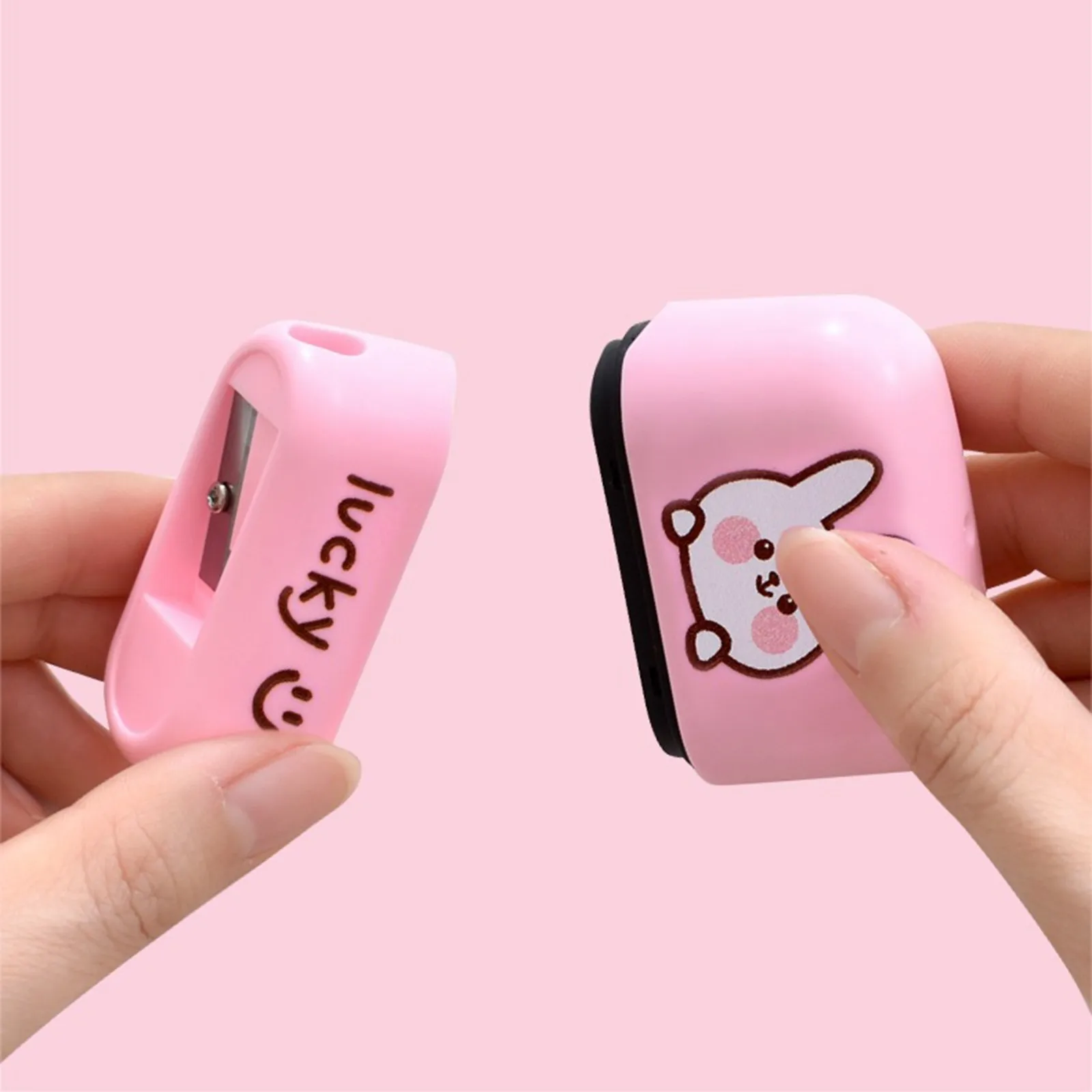 Штамп с именем ребенка для одежды купить. Зажигалка магнит розовая. Штамп именной для одежды. Штамп для одежды. Штамп для маркировки одежды детский.