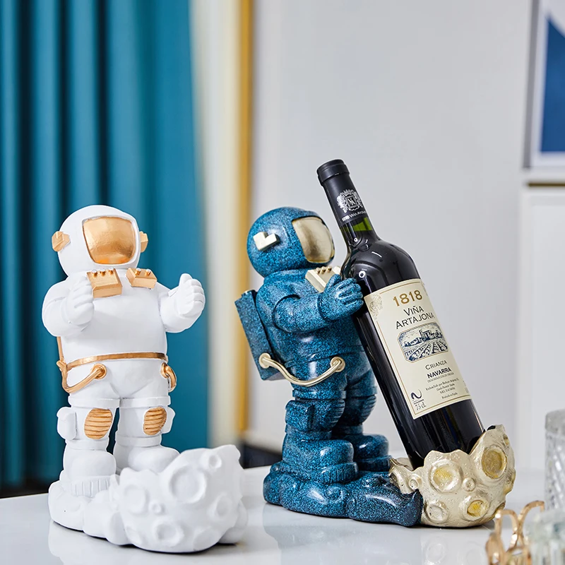 

Luxury Wine Rack Creative Astronaut Bottle Holder Cabinet Decorations Modern Minimalist Aviation Living Room Table Home