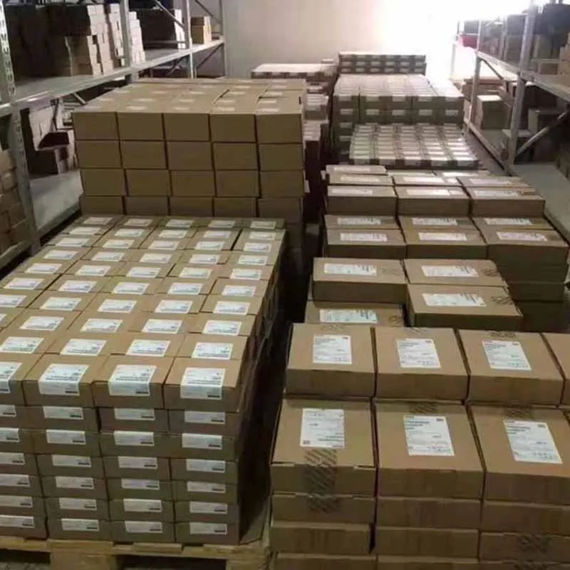 811C-PM-871CA-152 новый оригинальный контроллер PLC 1 год гарантии профессиональные