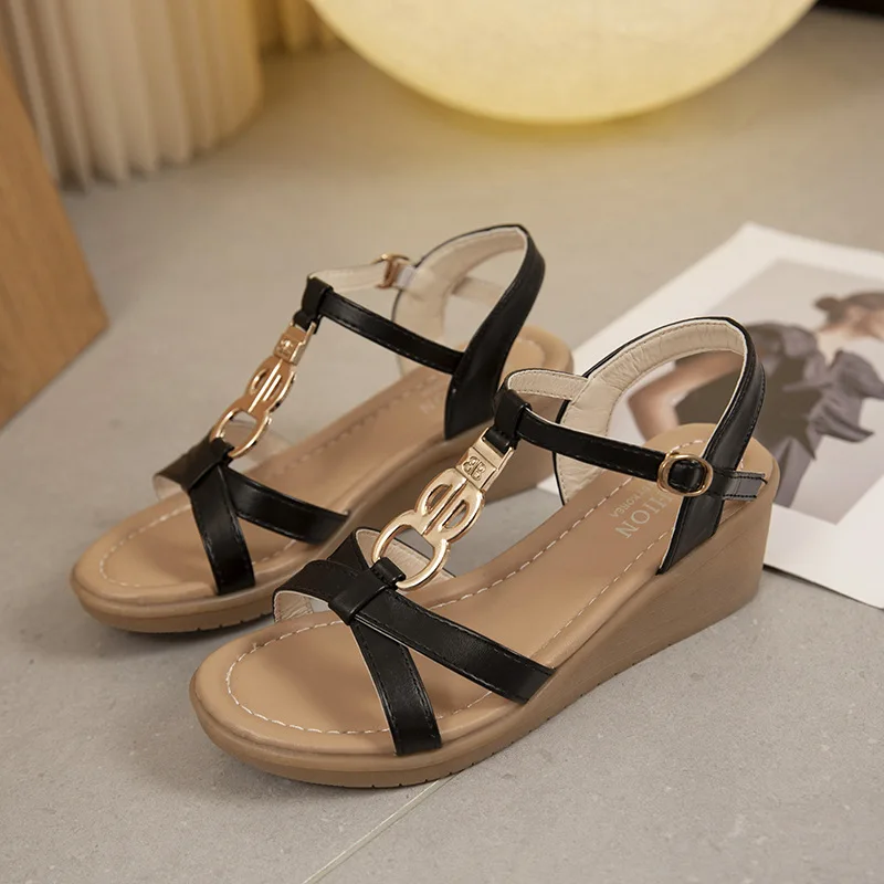 

Сандалии женские в римском стиле, повседневные босоножки с пряжкой, на танкетке, удобная обувь для пляжа, лето 2023