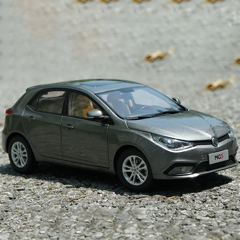 

Модель автомобиля из искусственного сплава, MG5, 1:18