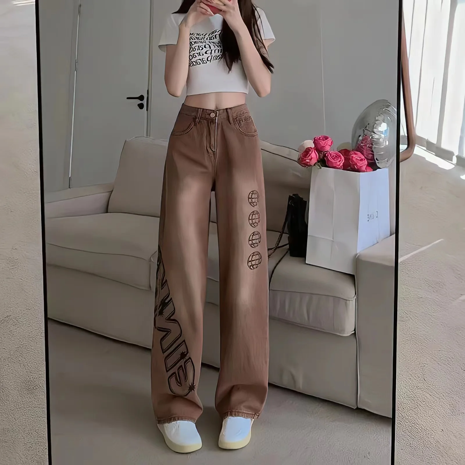 Рисунок 4 - Джинсы женские оверсайз с высокой талией