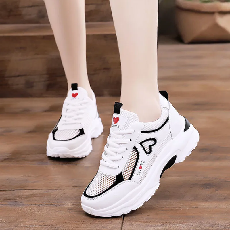 Sport Running Shoes Women Air Mesh Breathable Walking Tennis Woman Sneaker Heart-shaped Fashion Casual Sneakers