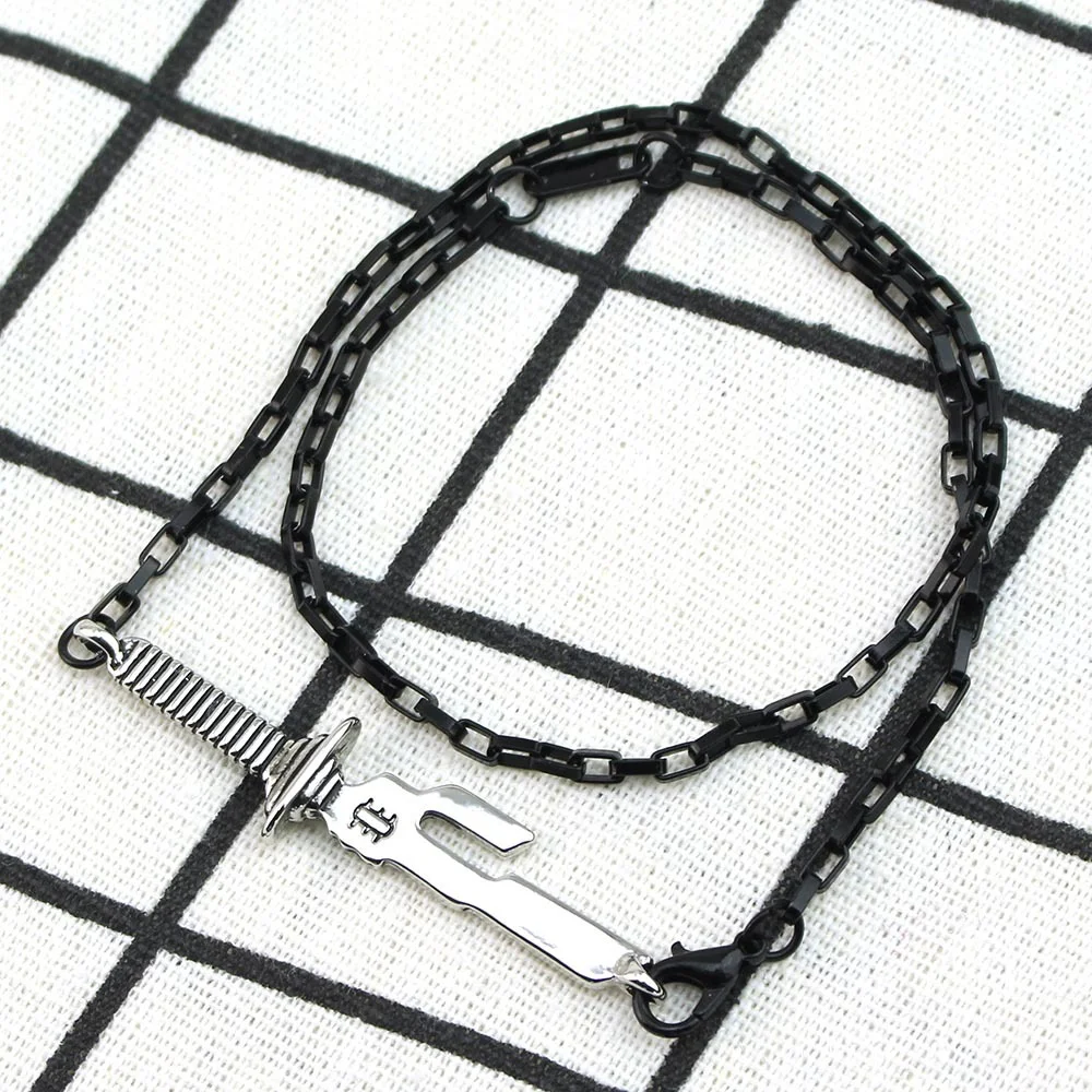 Подвеска Нож Фушигуро Hot Toys