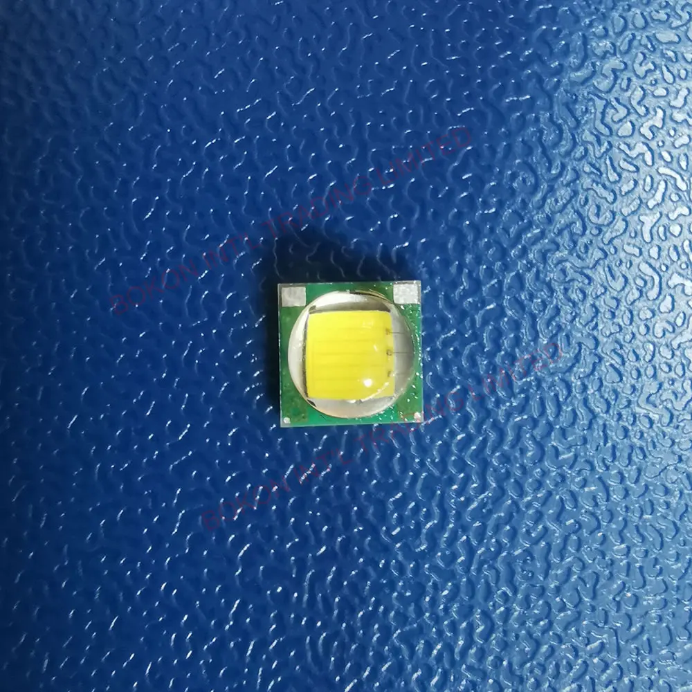 Фото 10 шт. XMLAWT LED XLAMP COOL WHITE 5000K SMD XMLAWT-00-0000-000LT50E3 Флюс 260 лм 2,9 В 700 мА №1