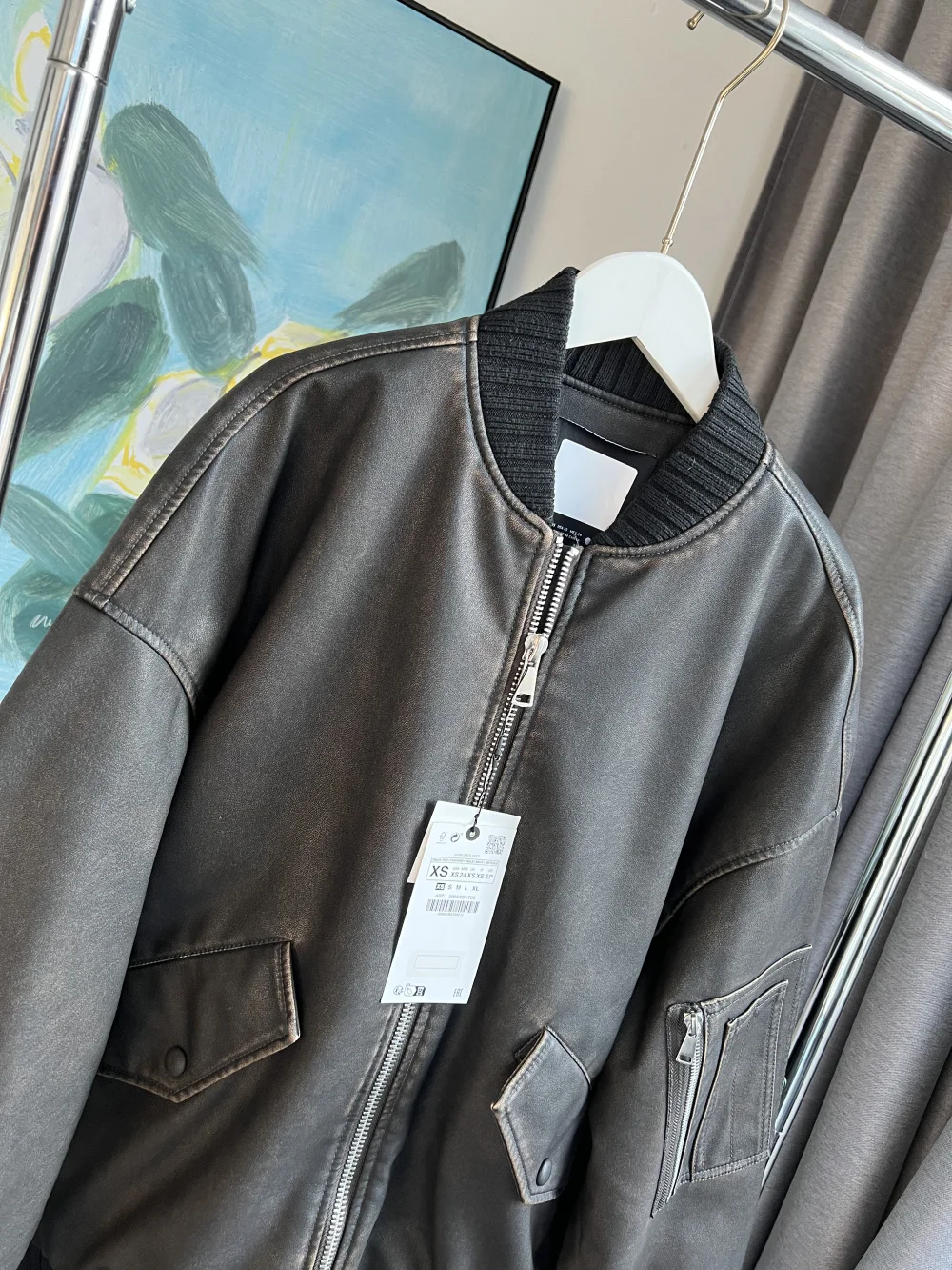 Рисунок 2 - Куртка-бомбер женская из искусственной кожи