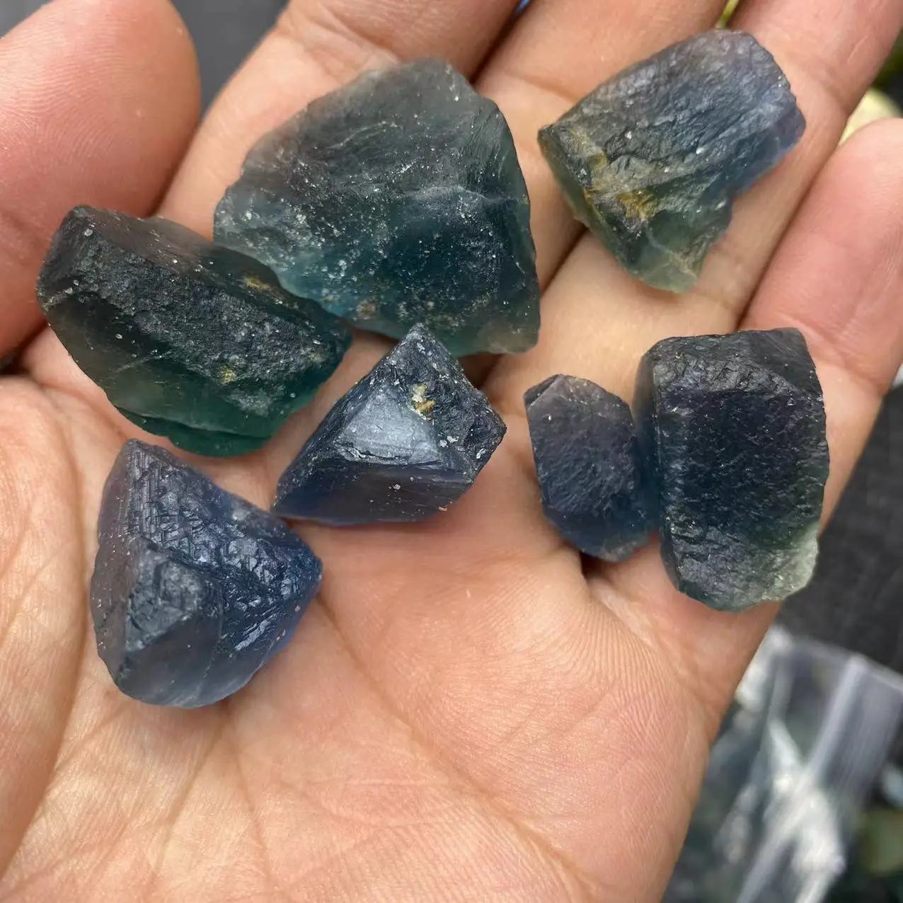 

Натуральный Синий флюорит, необработанный камень, большая частица, расширяющийся камень, кристалл, необработанный