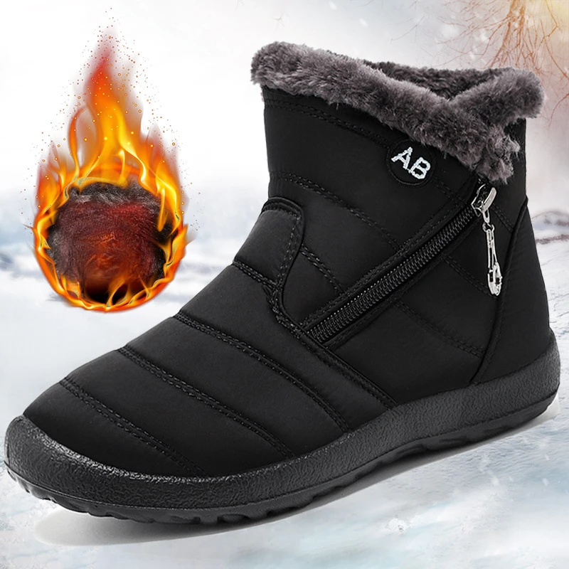 

Женские теплые ботинки на толстой подошве, с боковой цепочкой, удобные зимние ботинки для женщин, новинка зимы 2023, модные повседневные короткие ботинки, T117