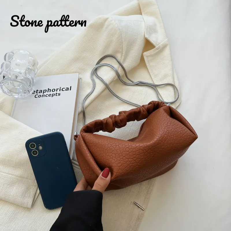 2022 Autumn and Winter New Style Ladies Messenger Bag Fashion Solid Color Retro Chain Bag Texture Shoulder Bag Mobile Phone Bag