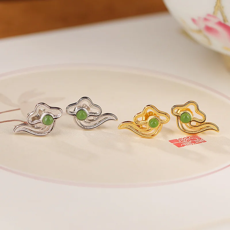 

Yilu Silver S925 Pure Gold Plated Hotan Jade Lucky Cloud Round Bead Earrings Personalized