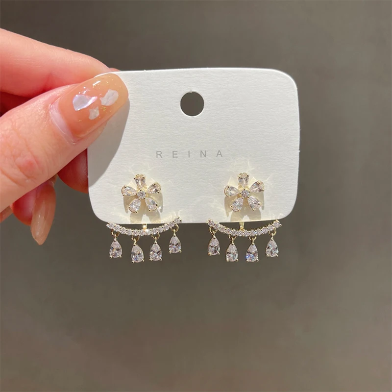 

S925 Silver Needle Korean Temperament Design Sense Rhinestone Flower Earrings 2022 New High-End Light Luxury Earrings Jewelry