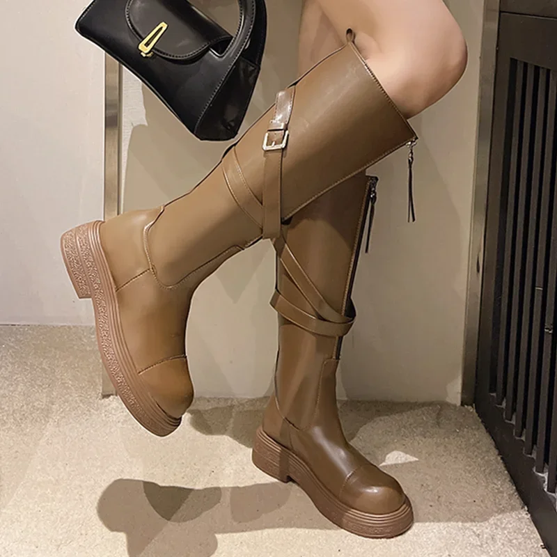 Зимние сапоги до колена на платформе женская обувь модные брендовые ботинки