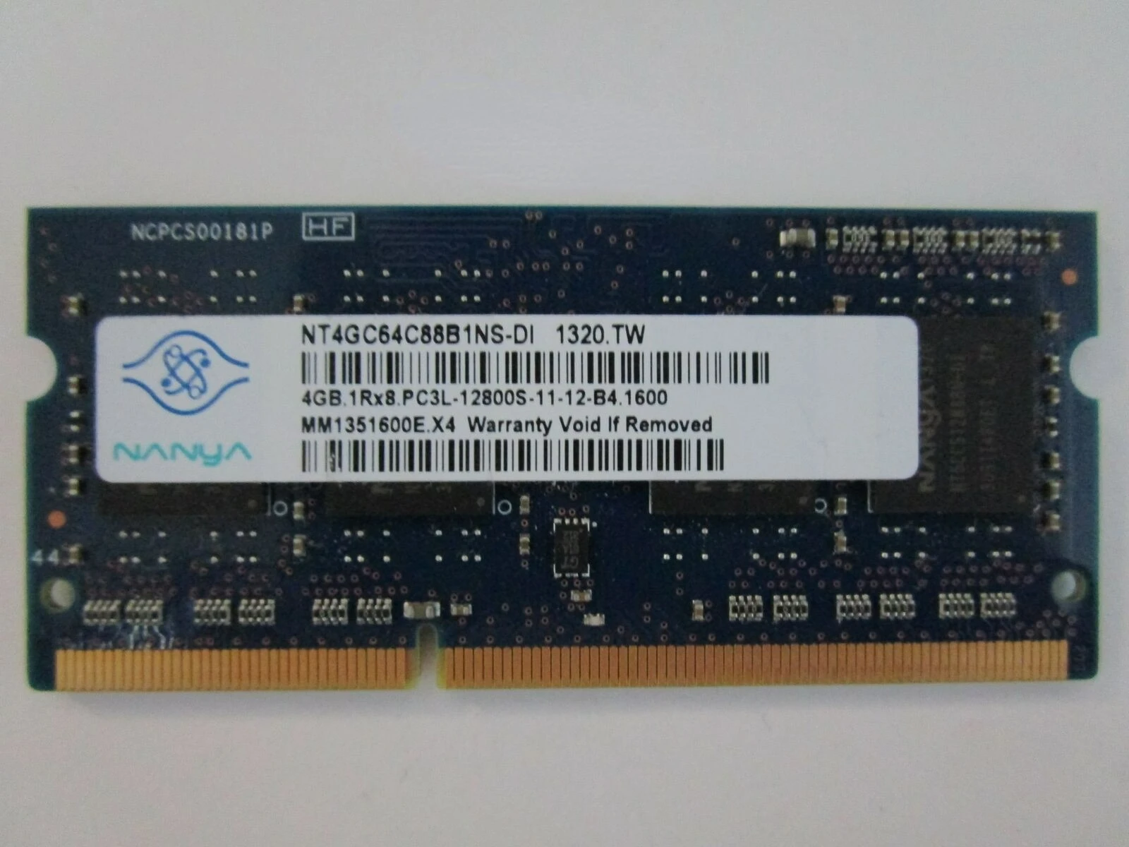 

RAM NANYA 4G DDR3L 1600 1.35V low voltage notebook memory stick NT4GC64C88B1NS-DI