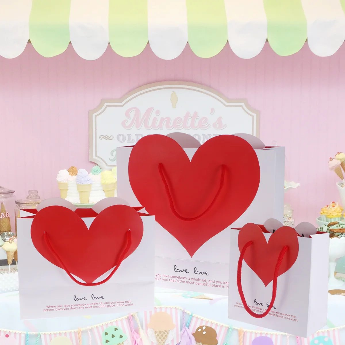 

3 Pcs Love Heart Wrap Bags Gift Wrap Bags White Paper Bags Paper Gift Bag Portable Thank You Gift Bags Hand Bag Packaging