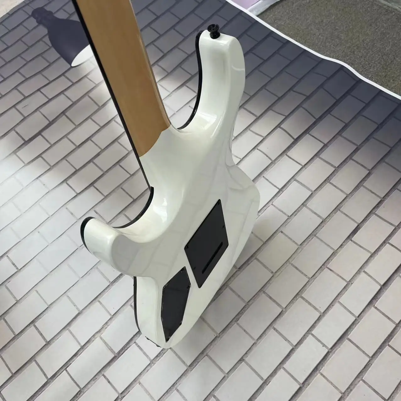 6-струнная интегрированная электрогитара 202 ESP active pickup черный корпус с высоким