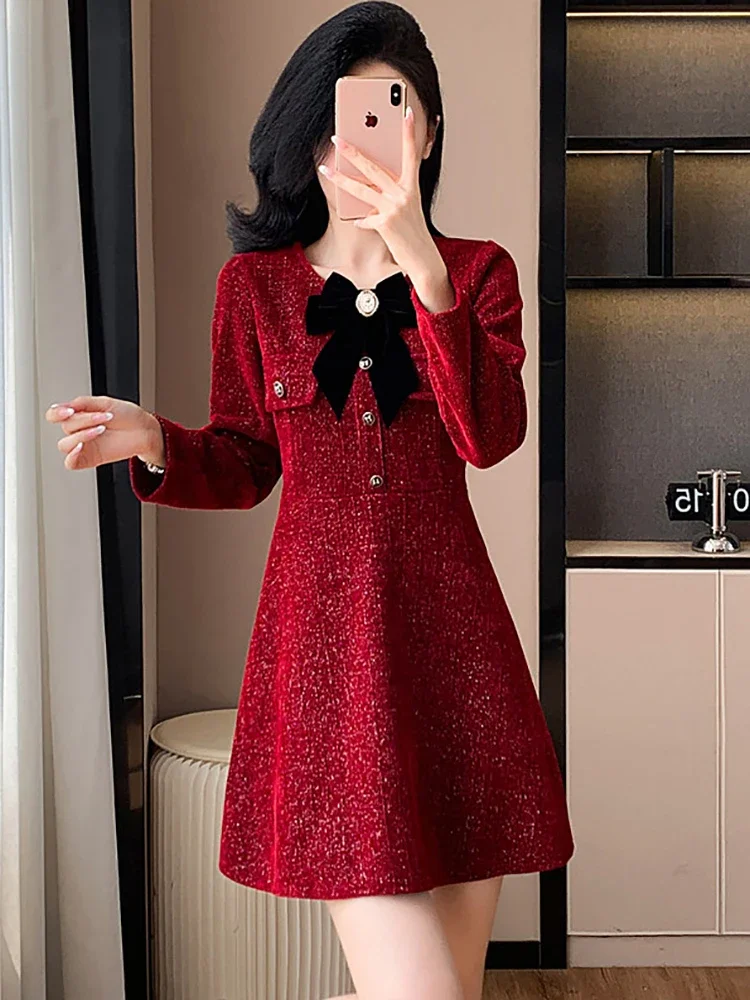 Женское красное яркое шелковое синельное повседневное короткое платье 2024