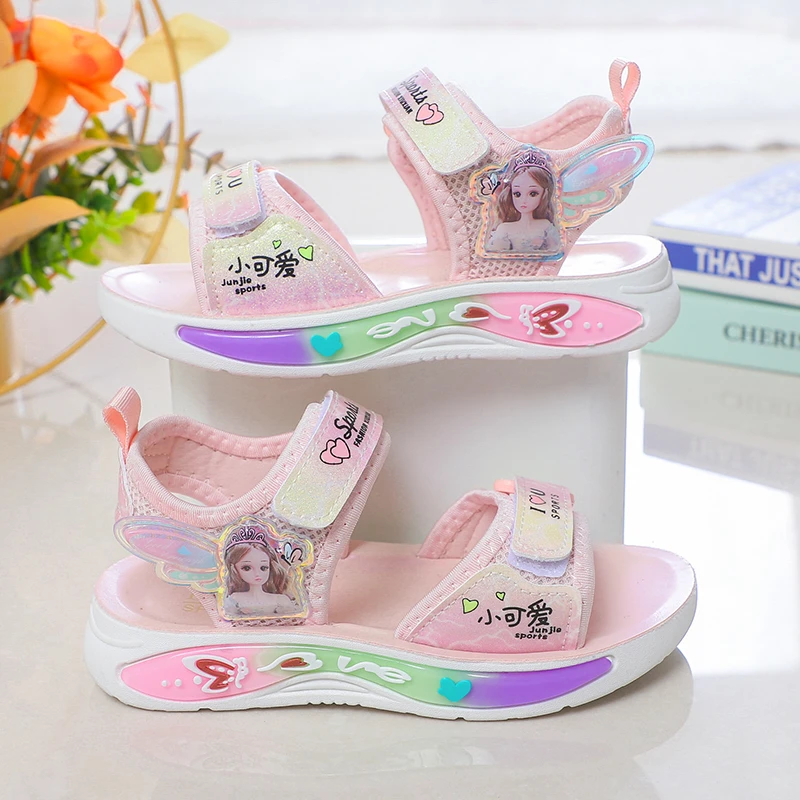 

2023 Summer Sweet Kids Sandals Outdoor For Girls Breathable Soft Soles Beach Sandals Princess Shoes Kids Outdoor Walking Shoes