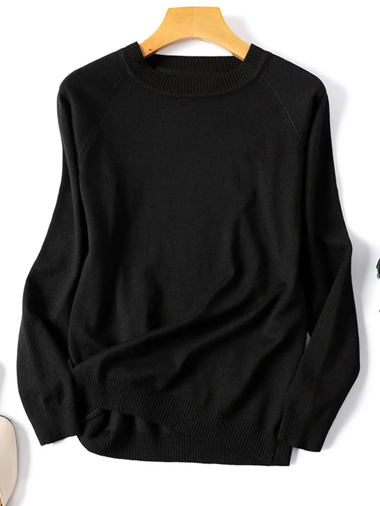 Женский пуловер с длинным рукавом в полоску круглым вырезом