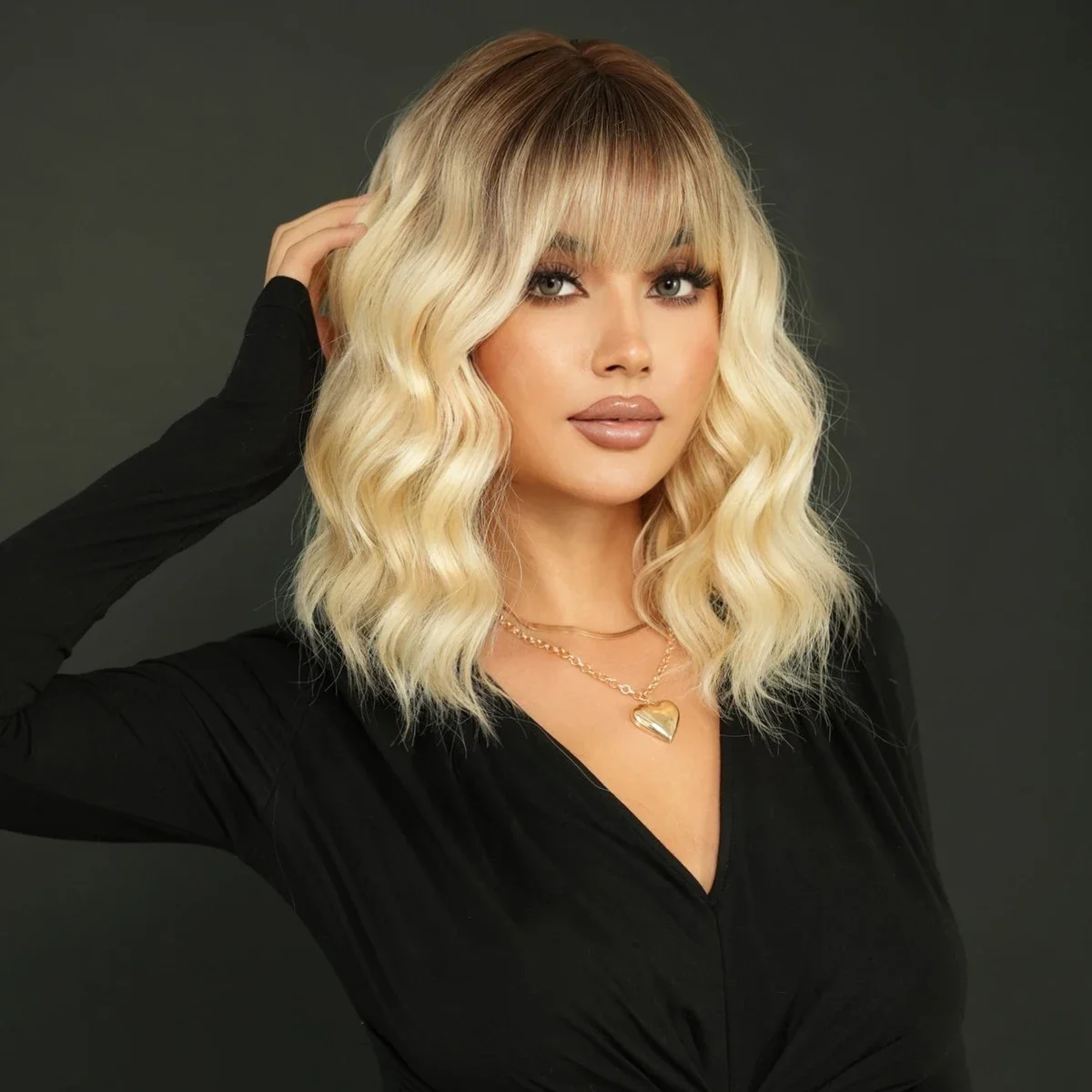 Высокоплотные длинные волосы блонд с темными корнями термостойкие