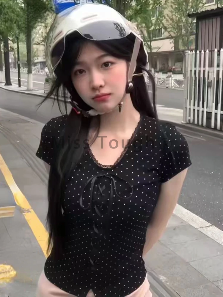 Женская кружевная футболка с коротким рукавом и V-образным вырезом