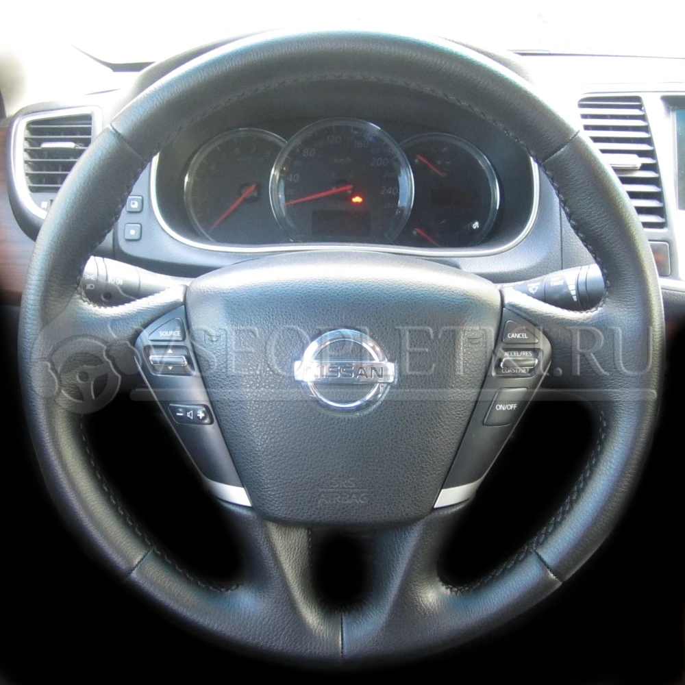 Оплетка на руль &quotNissan Teana" (Ниссан Теана) для кожаного руля - черная текстурная
